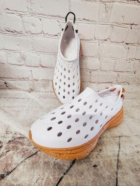 Kane Revive Women's 9 Recovery Shoes White Orange